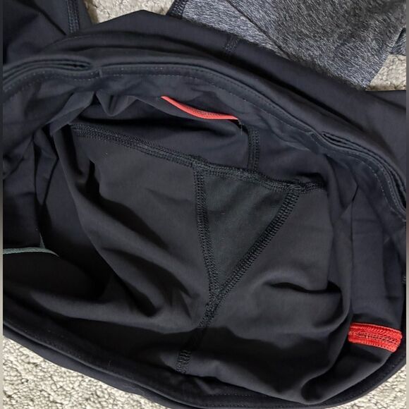 Lululemon Pedal To The Medal 7/8 Tight in Black / Alarming / Tranquil Blue - Picture 15 of 16